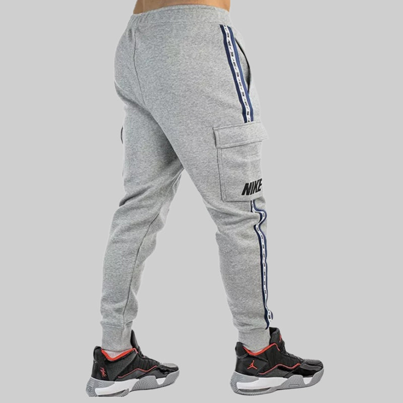 Nike Repeat Men’s Full Tracksuit – Sweat Joggers & Sweatshirt